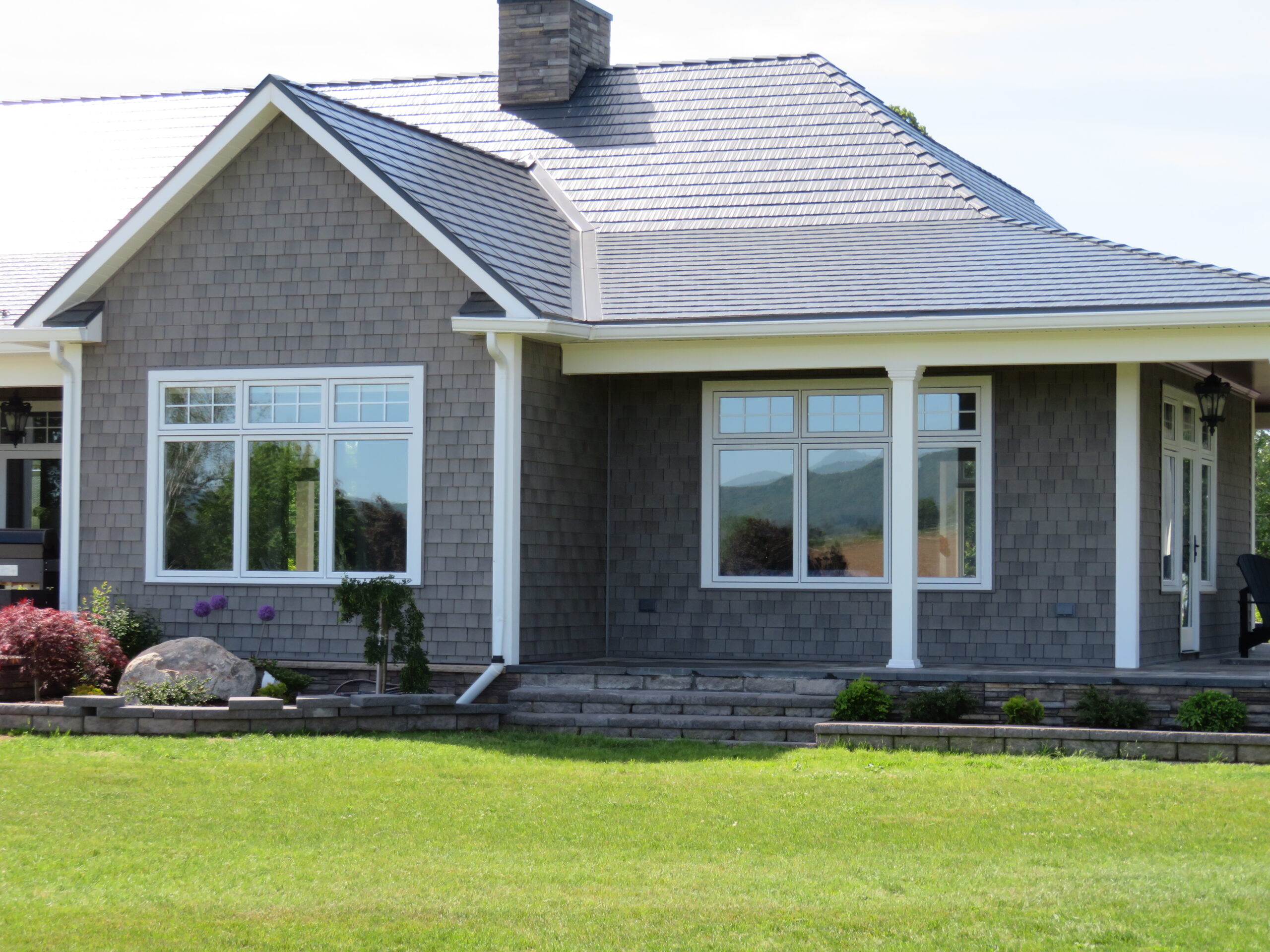 TandoStone Creek Ledgestone installation